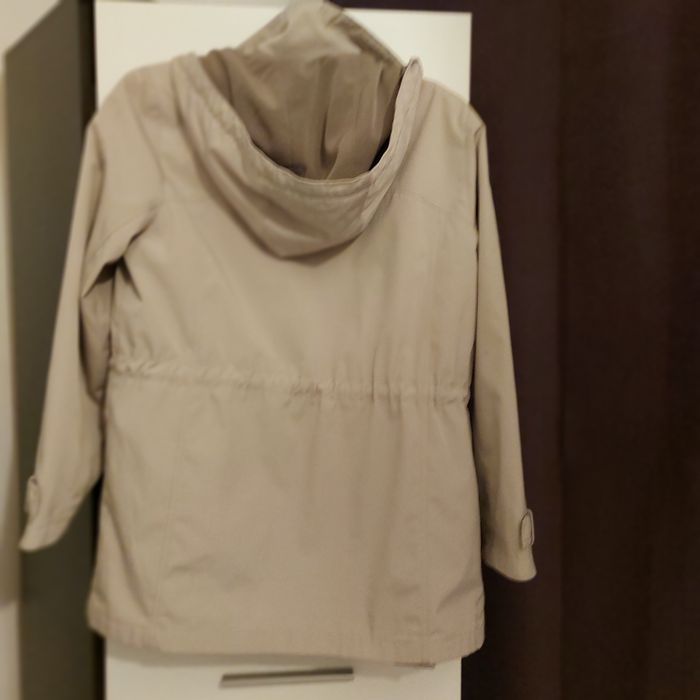 Vind geaca pentru femei , marimea S