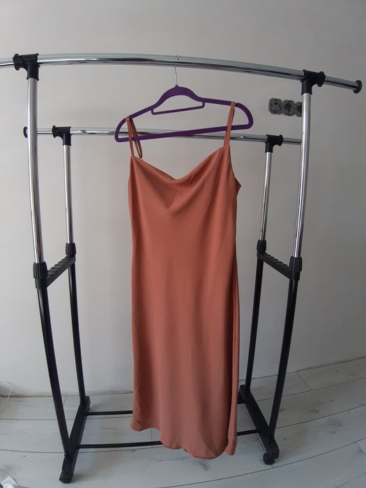 Продам разные красивые платья