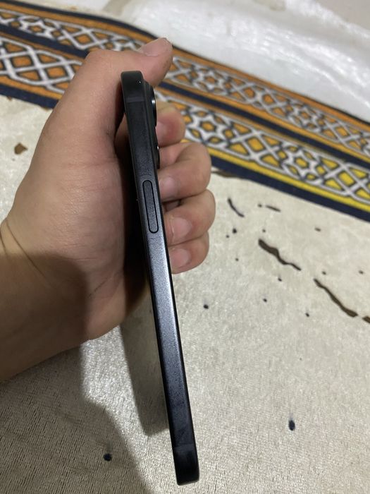 iPhone 15 128гб черный цвет