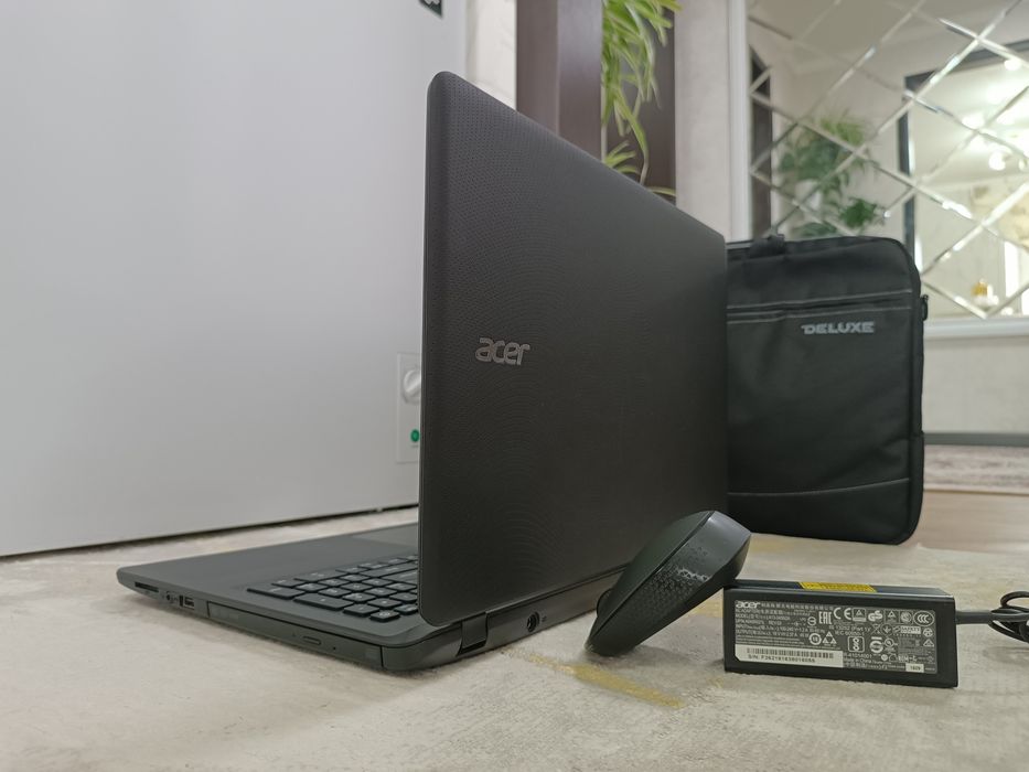Ноутбук Acer ASPIRE 4-х ядерный.