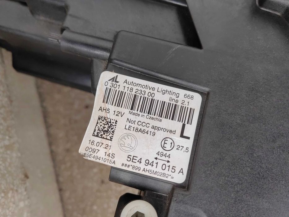 Фар Skoda Octavia 4 LED ляв / Фар Шкода Октавиа 4 Оригинален