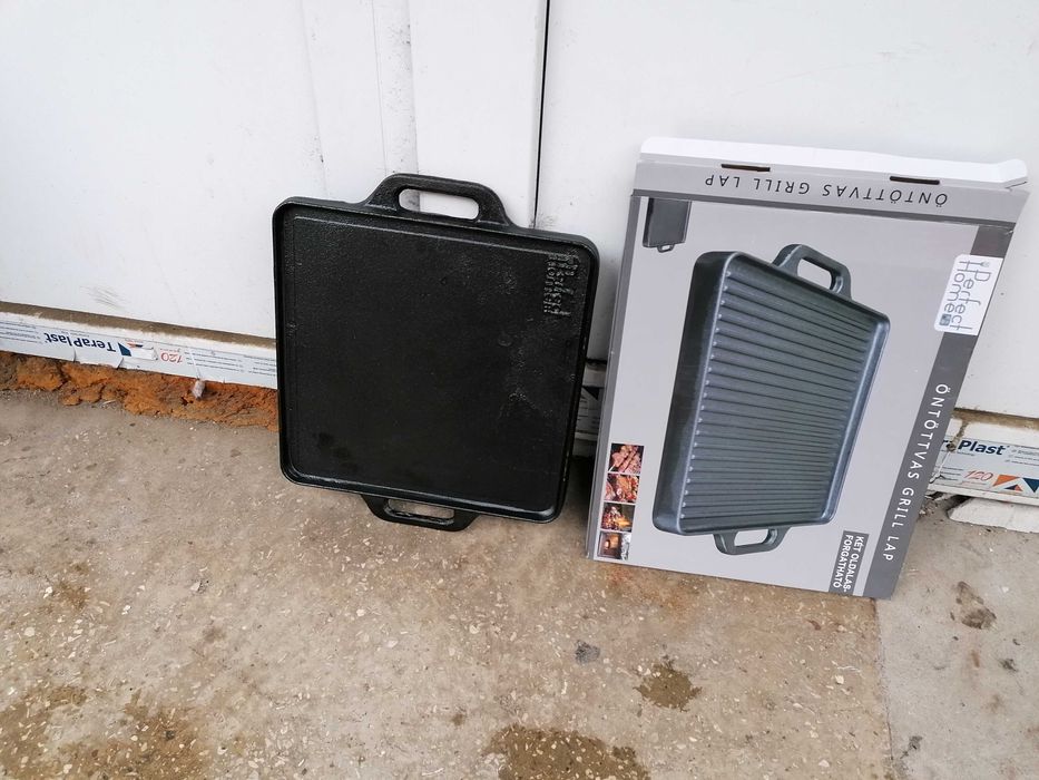 Gratar/Grill fontă pură,33 x 33 Ofertă 179 lei