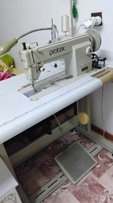 Швейная машина продаю