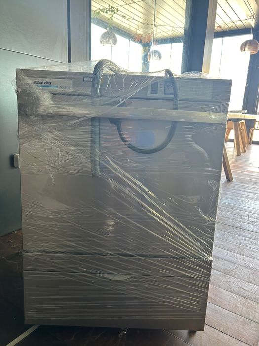 Професионална съдомиялна  Winterhalter GS 302