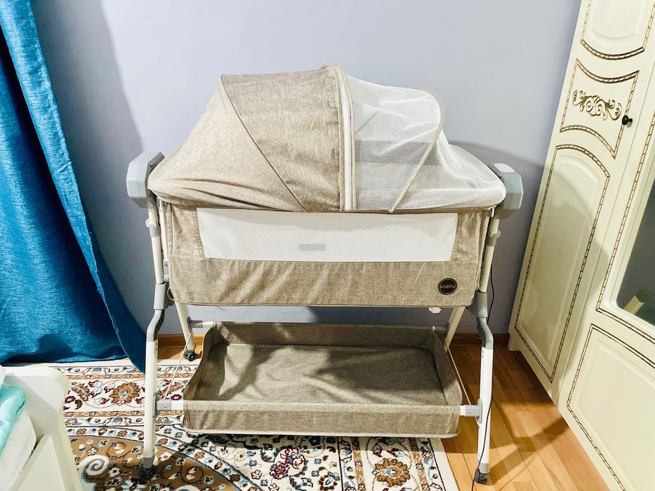 Продам приставную кровать-манеж