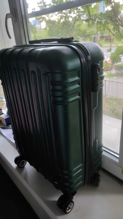 Troller vanzare - 55 cm inaltime x 27 latime x 20 adancime