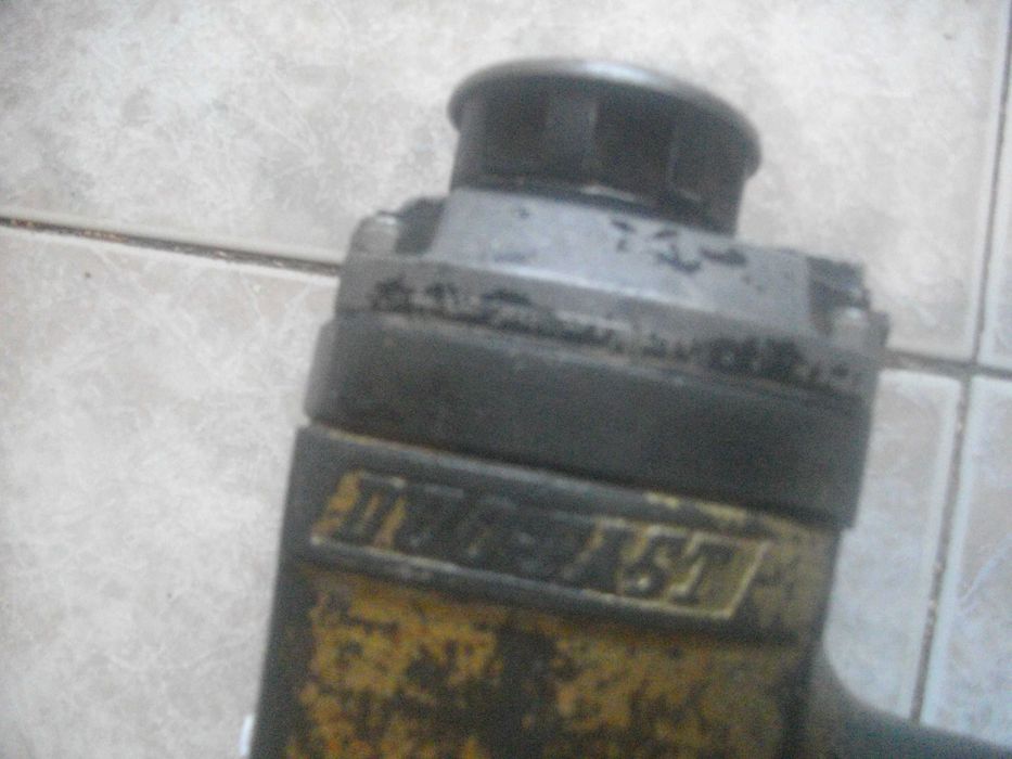 DUO-FAST Голям такер пневматичен индустриален промишлен за скоби 65мм