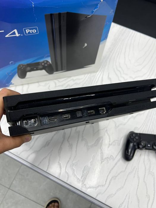 Playstation 4 pro 11.50