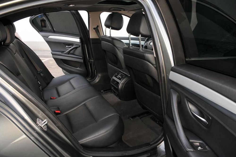 Bmw seria 5 520 Facelift - euro 6(fără AdBlue), 2 rânduri de jante