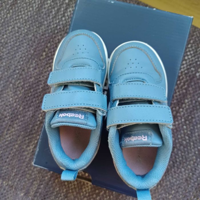 Маратонки Reebok и Гумени ботуши за момиче, номер 25