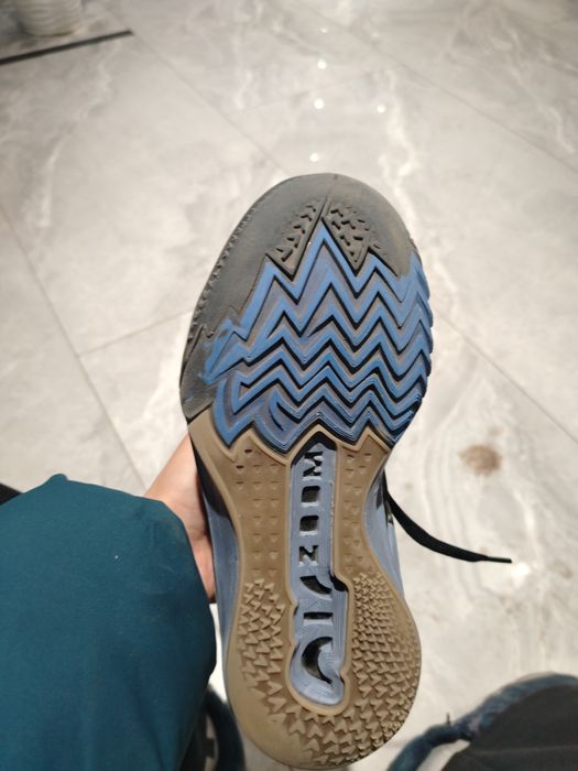 Баскетбольные кроссовки