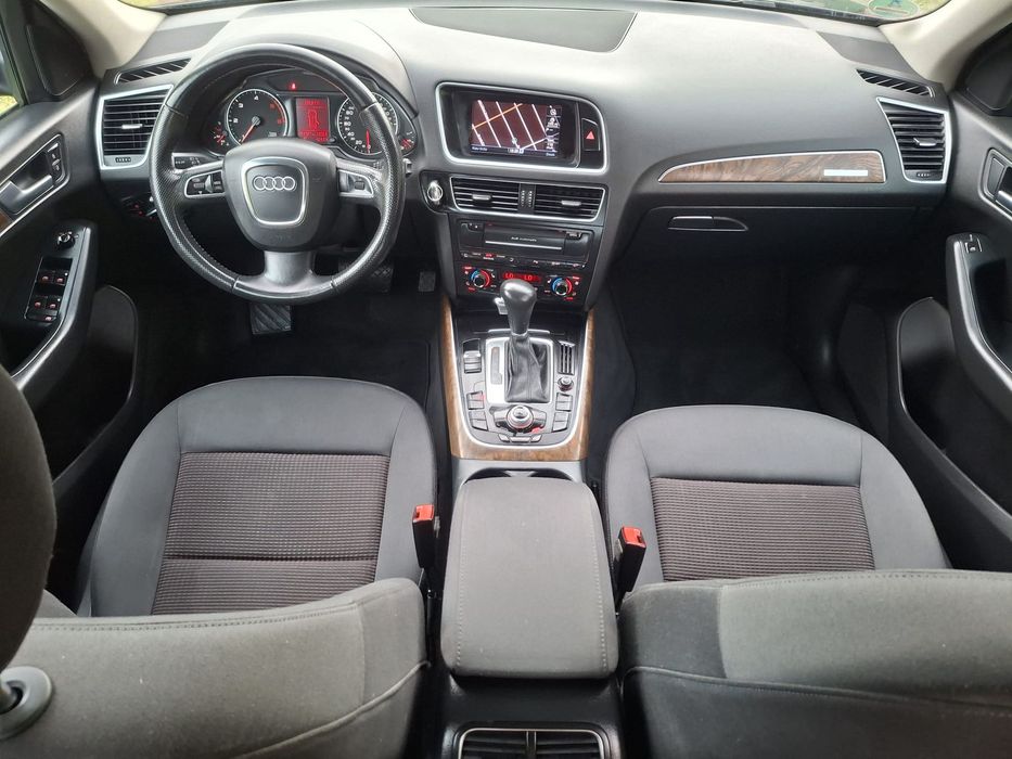 Audi Q5 - 2.0 TDI Quattro Automat - XENON / NAVI / LED/ Drive Mode