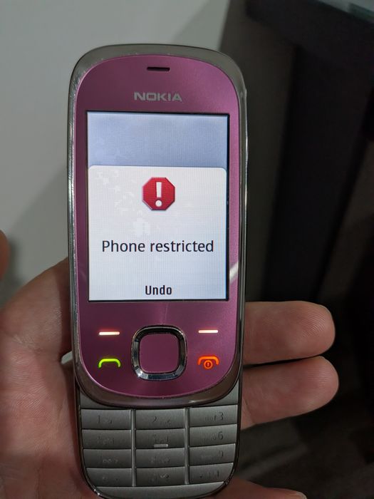 Două telefoane Nokia