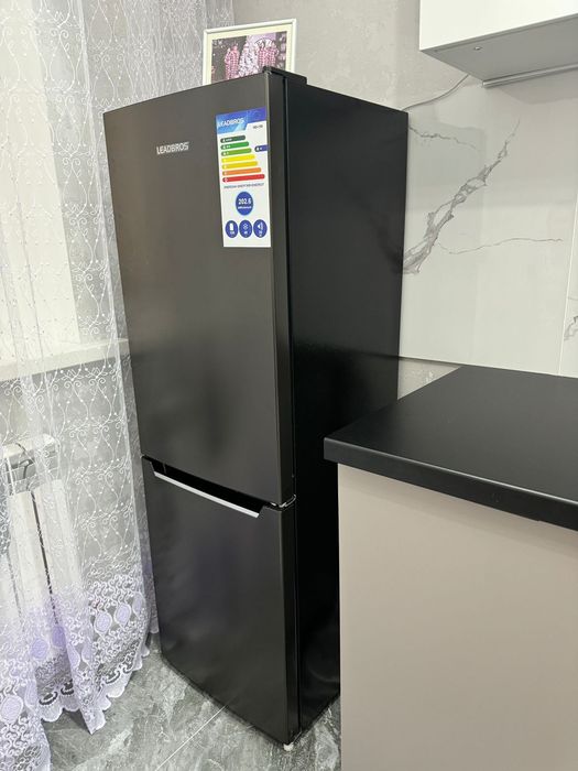 Продам холодильник  новый