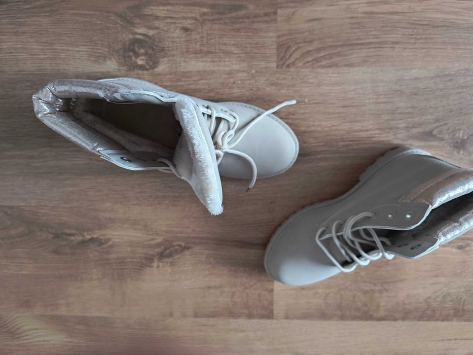 Bocanci dama imblaniti