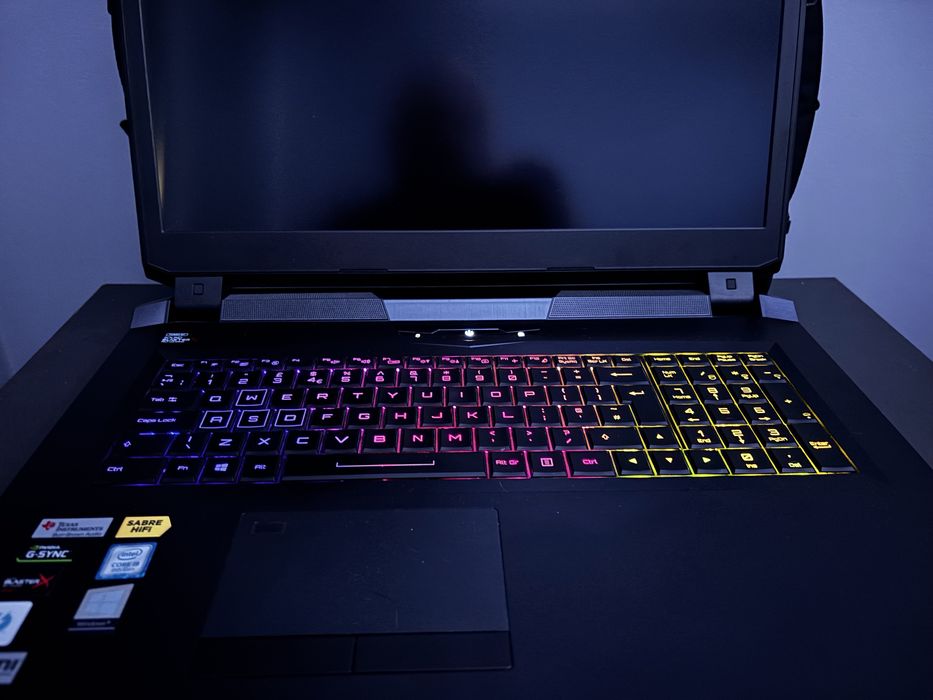 Мощен лаптоп за гейминг и работа i9 9900K, RTX 2060, 32GB RAM, 2TB SSD