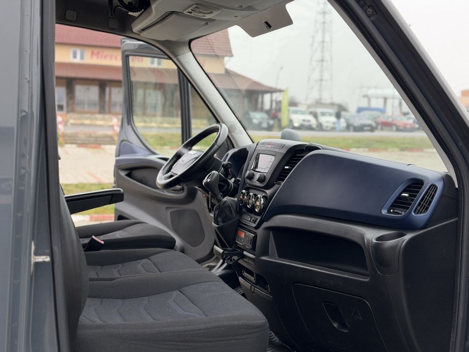 Iveco daily 35s210 automat 8+1 Adus Recent 35s18 mercedes sprinter