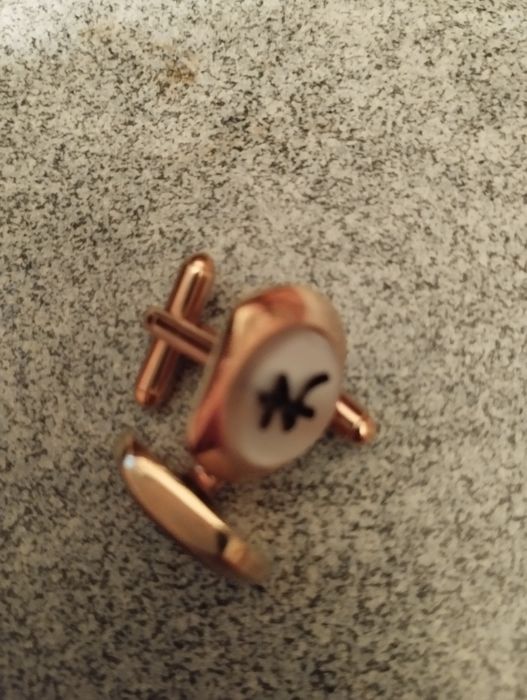 Продам запонки мужские