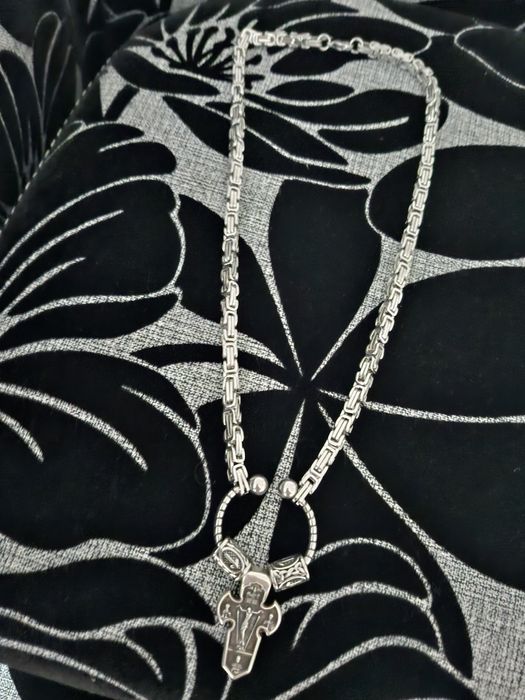 Ланец със сребърен дволицев кръст