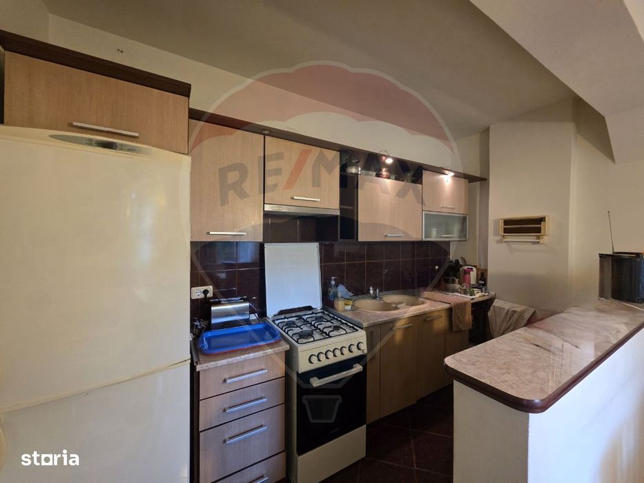Casă solida 3 dormitoare si teren de 647 mp în zona Aradul Nou