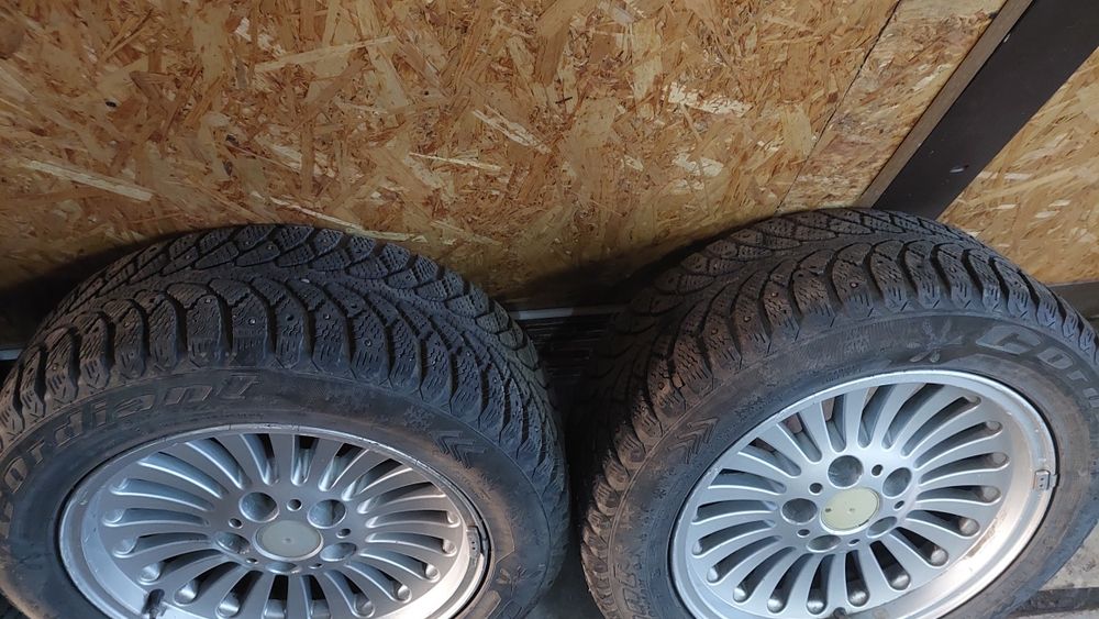 Зимняя резина с дисками 16.