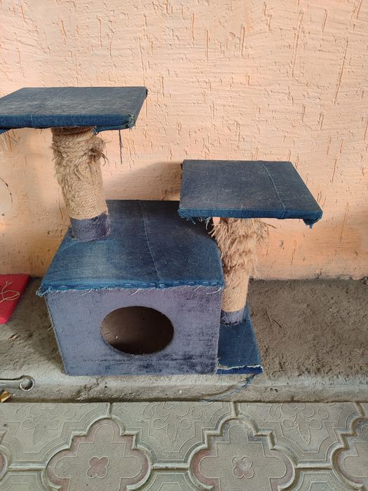 Продам домик для кошек