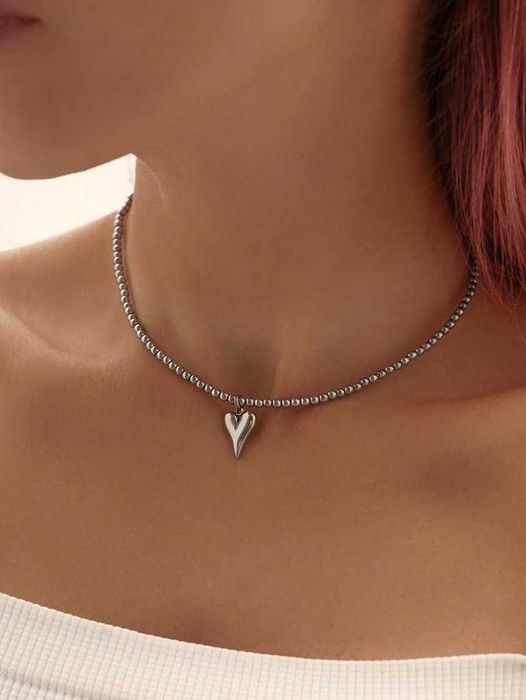 Женский чокер Сердце гематит.