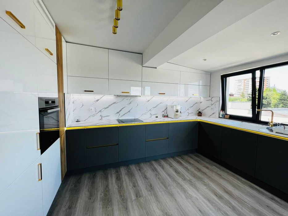 Продажба на 3 стаен апартамент Център, Стара Загора