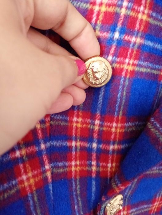 Дамски блейзер  в цветно каре