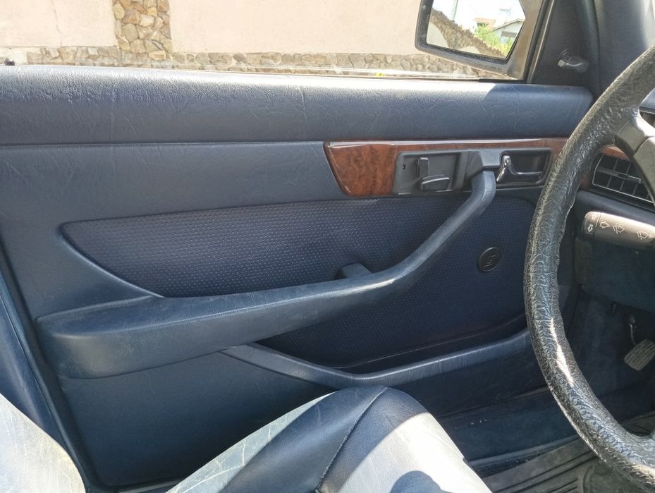 Мерцедес 300 SE 126