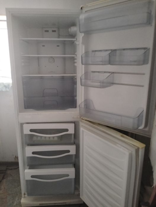 Продам холодильник