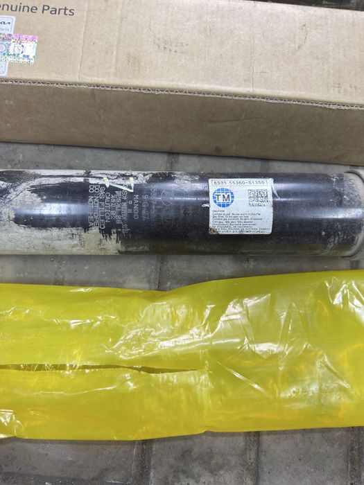 Продам амортизаторы на hyundai santa fe