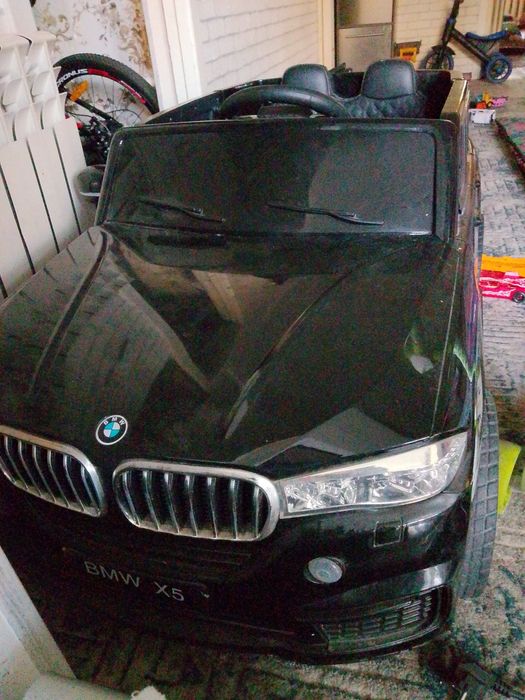Bmw brend mashina detski