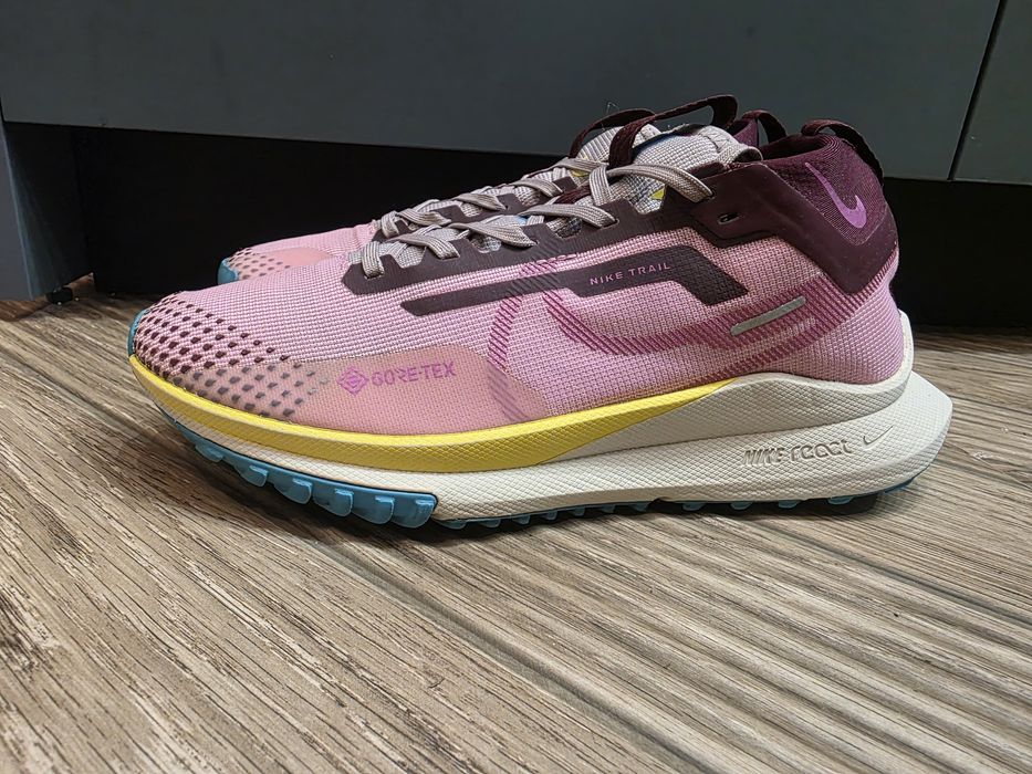 Дамски маратонки NIKE TRAIL Gore-tex - Резервирани!
