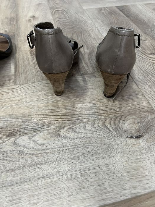 Брендовые босоножки дёшево