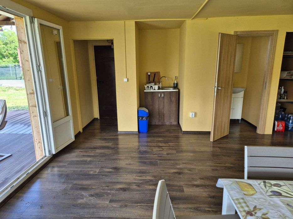 Cabana construita din 2 containere 32 mp + terasa 21 mp. Doar 19,900 !