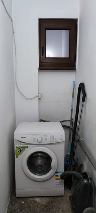 Vând apartament decomandat