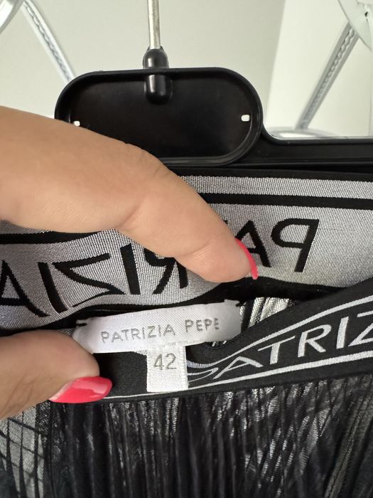 Плисирана тюлена пола Patrizia Pepe