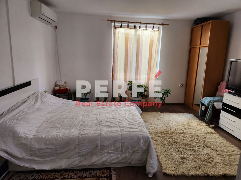 Продава се Къща в Бургас, Долно Езерово - 280 кв.м за 911 €/кв.м - Снимка #3