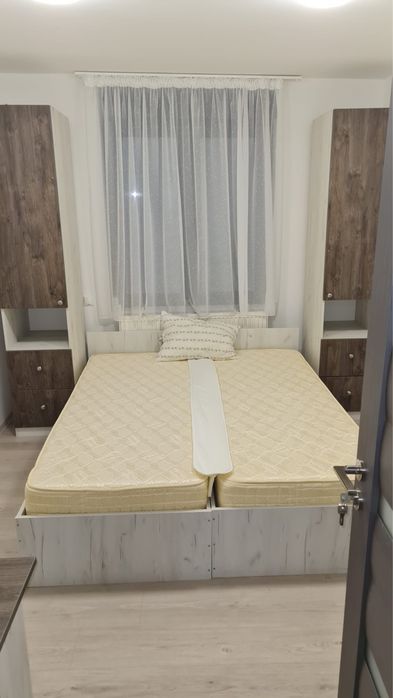 Studio la curte, recent renovat, metrou Stefan Cel Mare