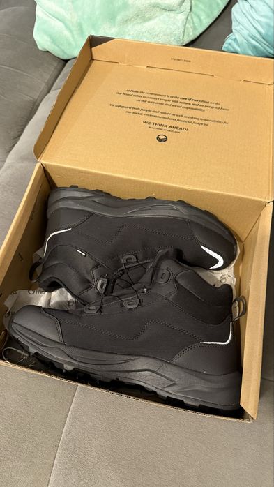 Incaltaminte impermeabila de drumetie Halti