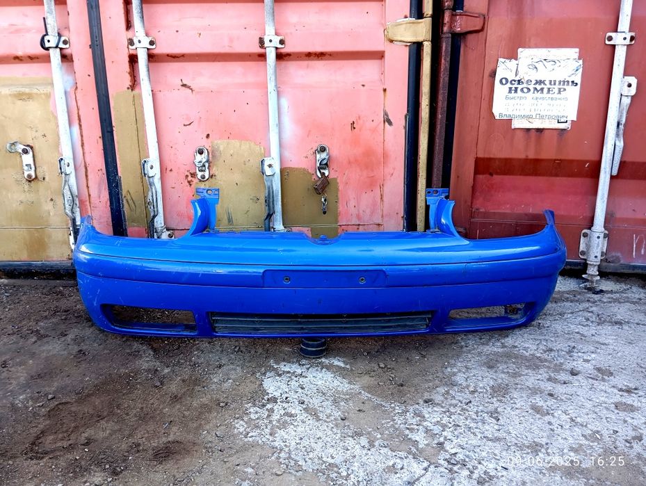 Бампер Гольф 4 Звоните