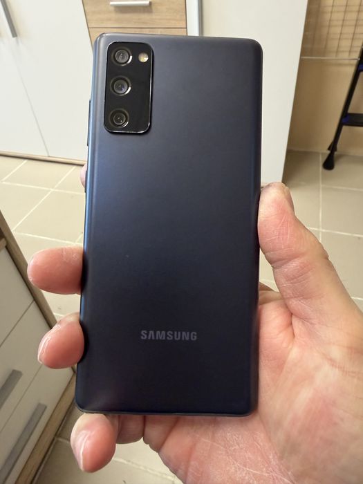 Samsung Galaxy S20 FE 6/128gb