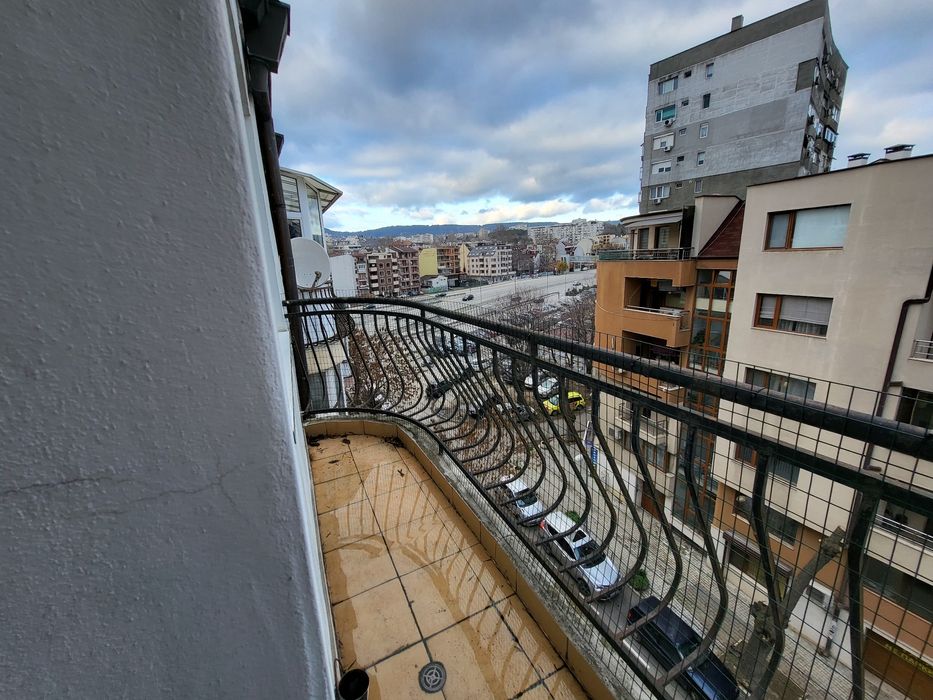 Дава се под наем Тристаен апартамент в Варна, Център - 95 кв.м за 408 € - Снимка #8