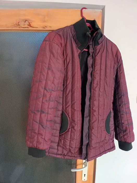 Haina de iarna matlasată ,60 lei,mărimea L