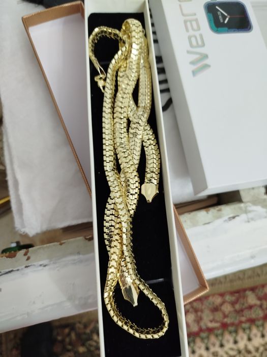 Бежутерия цепь и браслет лимонного цвета под золото.