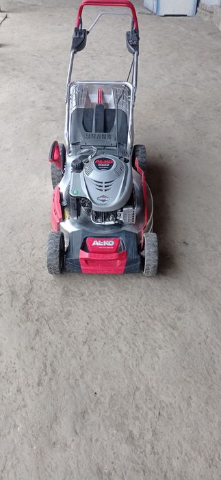 Газонокосилка хорошая