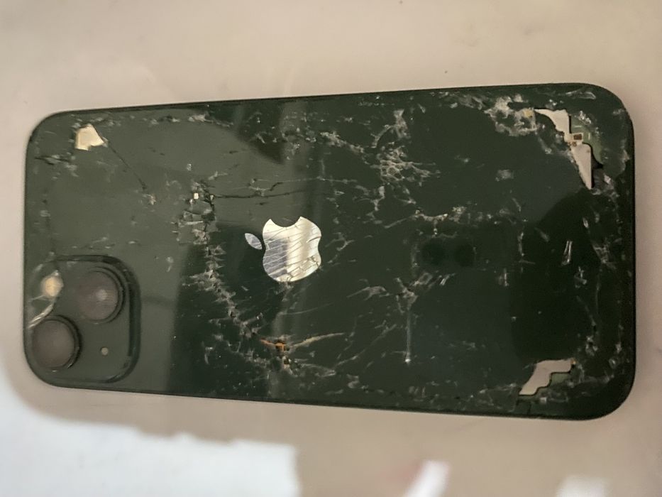 Айфон 13 саталады