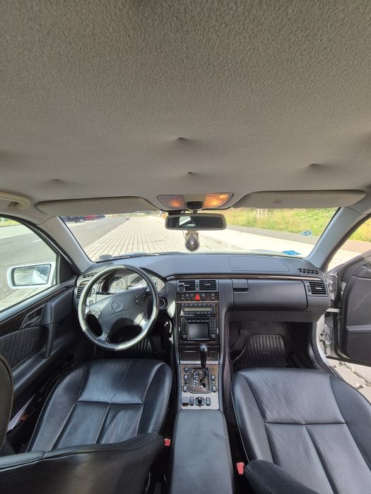 Mercedes Benz e200 kompressor