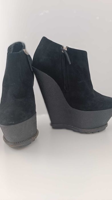 Дамски официални обувки известна марка